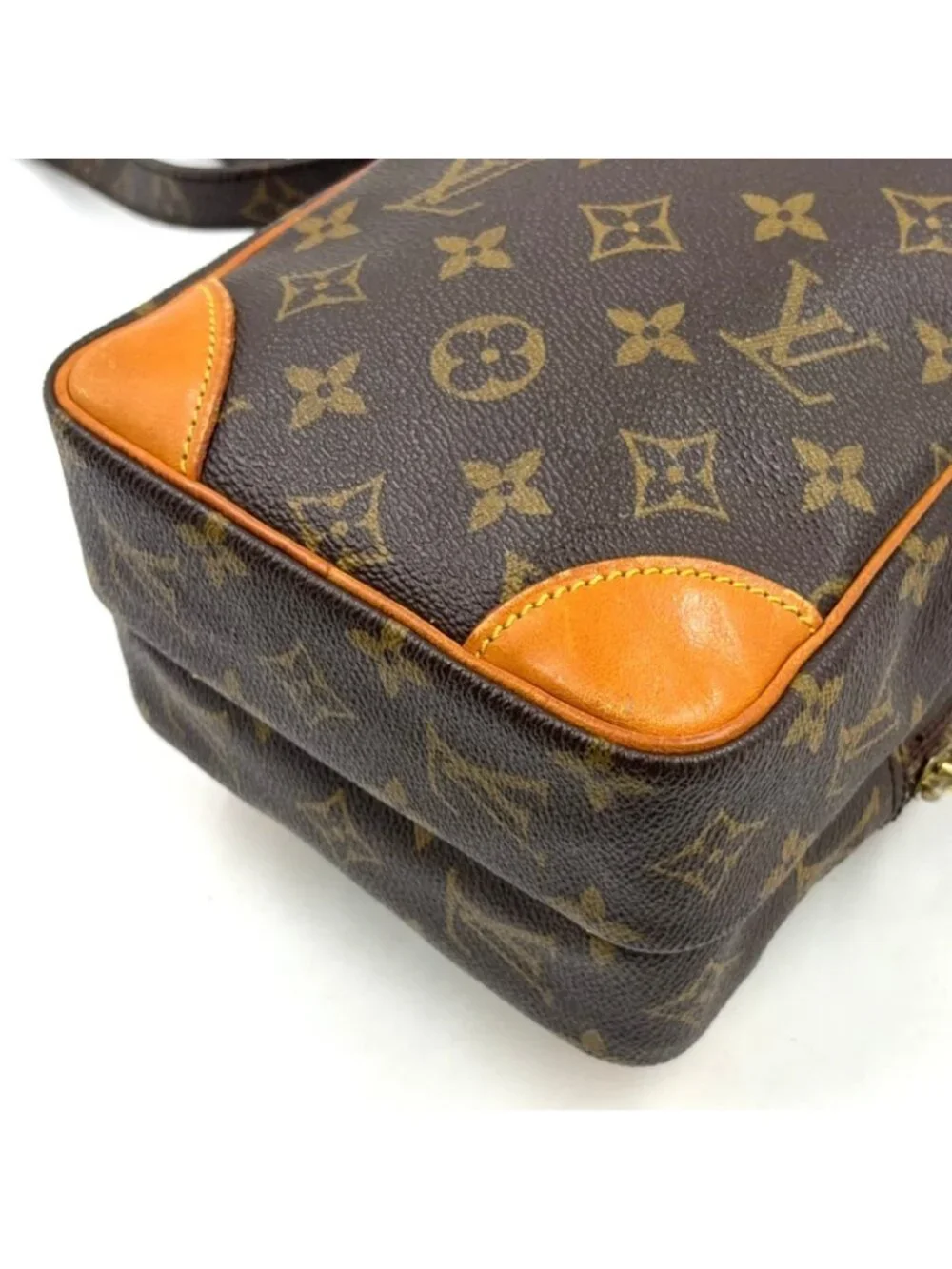 Louis Vuitton Amazon Monogram Leather Brown Light Shoulder Bag Gold